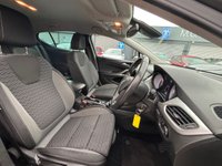 USED 2020 20 VAUXHALL ASTRA 1.5 Turbo D SRi VX Line Nav Hatchback 5dr Diesel Auto Euro 6 (s/s) (122 ps) AUTO + LOW MILES + SAT NAV + SENSORS + FSH + CARPLAY + CRUISE