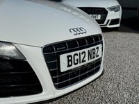 USED 2012 12 AUDI R8 5.2 FSI V10 Spyder 2dr Petrol R Tronic quattro Euro 5 (525 ps) 