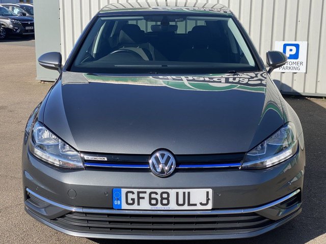 View our VOLKSWAGEN GOLF