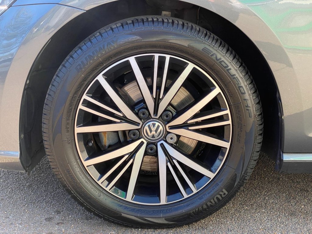 USED 2018 68 VOLKSWAGEN GOLF 1.5 TSI EVO SE Nav Hatchback 5dr Petrol DSG Euro 6 (s/s) (130 ps) Hatchback