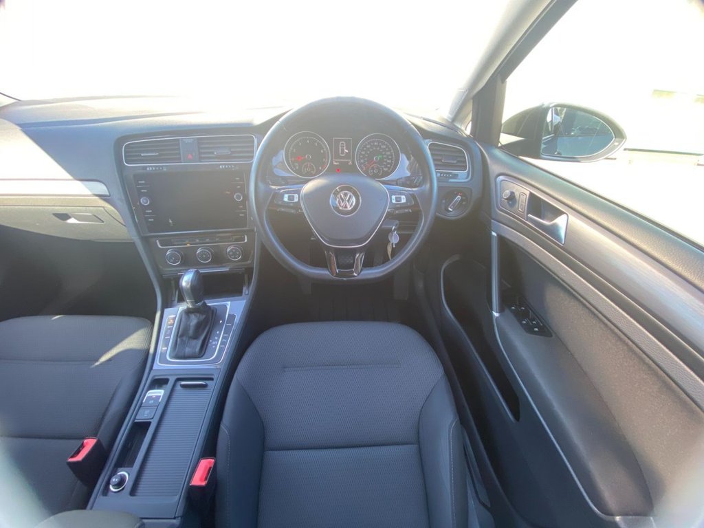 USED 2018 68 VOLKSWAGEN GOLF 1.5 TSI EVO SE Nav Hatchback 5dr Petrol DSG Euro 6 (s/s) (130 ps) Hatchback