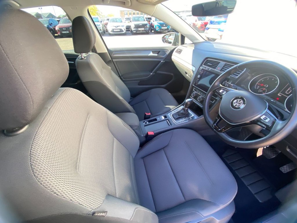 USED 2018 68 VOLKSWAGEN GOLF 1.5 TSI EVO SE Nav Hatchback 5dr Petrol DSG Euro 6 (s/s) (130 ps) Hatchback