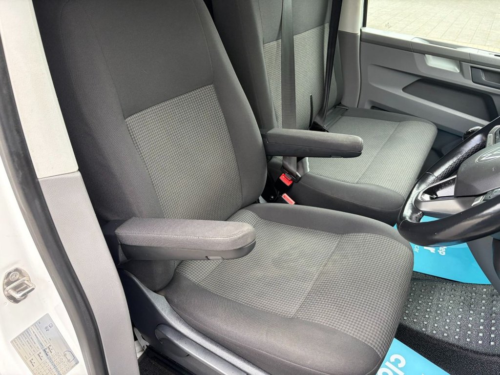USED 2023 72 VOLKSWAGEN TRANSPORTER T28 STARTRLINE 2.0TDIEU6 S/S FWD SWB 110ps *APPLE CARPLAY*CRUISE CONTROL* EU6-SWB-AIRCON-SENSORS