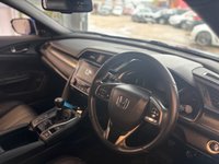 USED 2019 19 HONDA CIVIC 1.0 VTEC Turbo EX Hatchback 5dr Petrol Manual Euro 6 (s/s) (126 ps)+2 KEYS+1 FORMER KEEPER+PRIVACY+FSH 6 STAMPS+PANORAMIC SUNROOF+NAV+PARK CONTROL+MEDIA+FULL LEATHER SEATS+BLACK ALLOY WHEELS+BLUETOOTH+ 2 KEYS+1 FORMER KEEPER+PRIVACY+FSH 6 STAMPS+PANORAMIC SUNROOF+NAV+PARK CONTROL+MEDIA+FULL LEATHER SEATS+BLACK ALLOY WHEELS+BLUETOOTH+CLIMATE+CRUISE+HEATED FRONT SEATS+HPI CLEAR