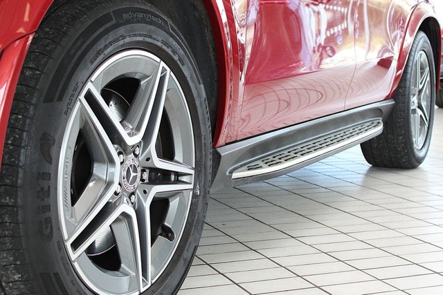 View our MERCEDES-BENZ GLE