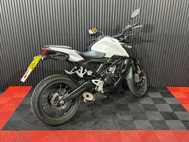View our HONDA CB125R
