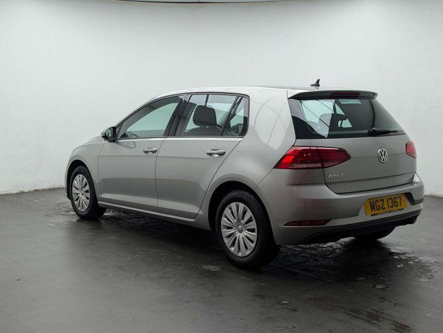 USED 2019 68 VOLKSWAGEN GOLF 1.6 Golf S TDI 5dr CLICK & COLLECT/ HOME DELIVERY
