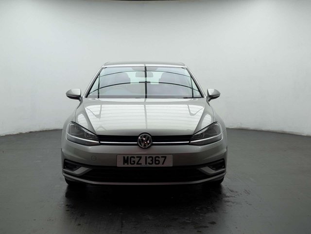 USED 2019 68 VOLKSWAGEN GOLF 1.6 Golf S TDI 5dr CLICK & COLLECT/ HOME DELIVERY