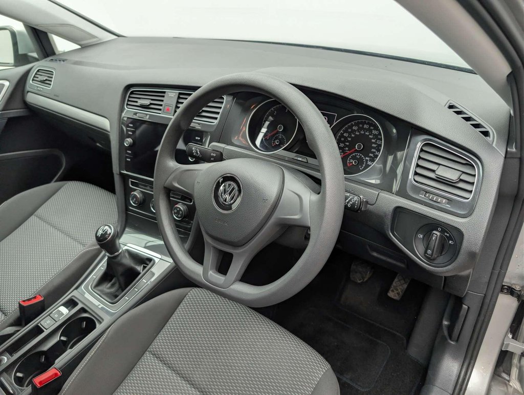 Used 2019 68 VOLKSWAGEN GOLF 1.6 Golf S TDI 5dr CLICK & COLLECT/ HOME DELIVERY