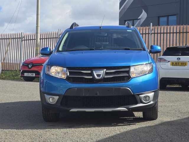 View our DACIA SANDERO STEPWAY