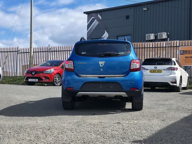 View our DACIA SANDERO STEPWAY