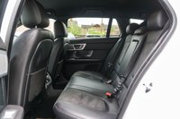 USED 2014 14 JAGUAR XF 2.2d R-Sport Sportbrake 5dr Diesel Auto Euro 5 (s/s) (200 ps) 