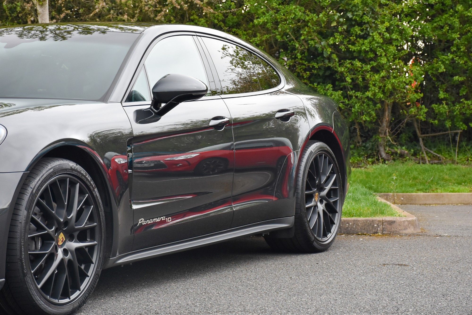 USED 2020 20 PORSCHE PANAMERA 2.9 V6 4 10 Years Edition Saloon 5dr Petrol PDK 4WD Euro 6 (s/s) (330 ps) 