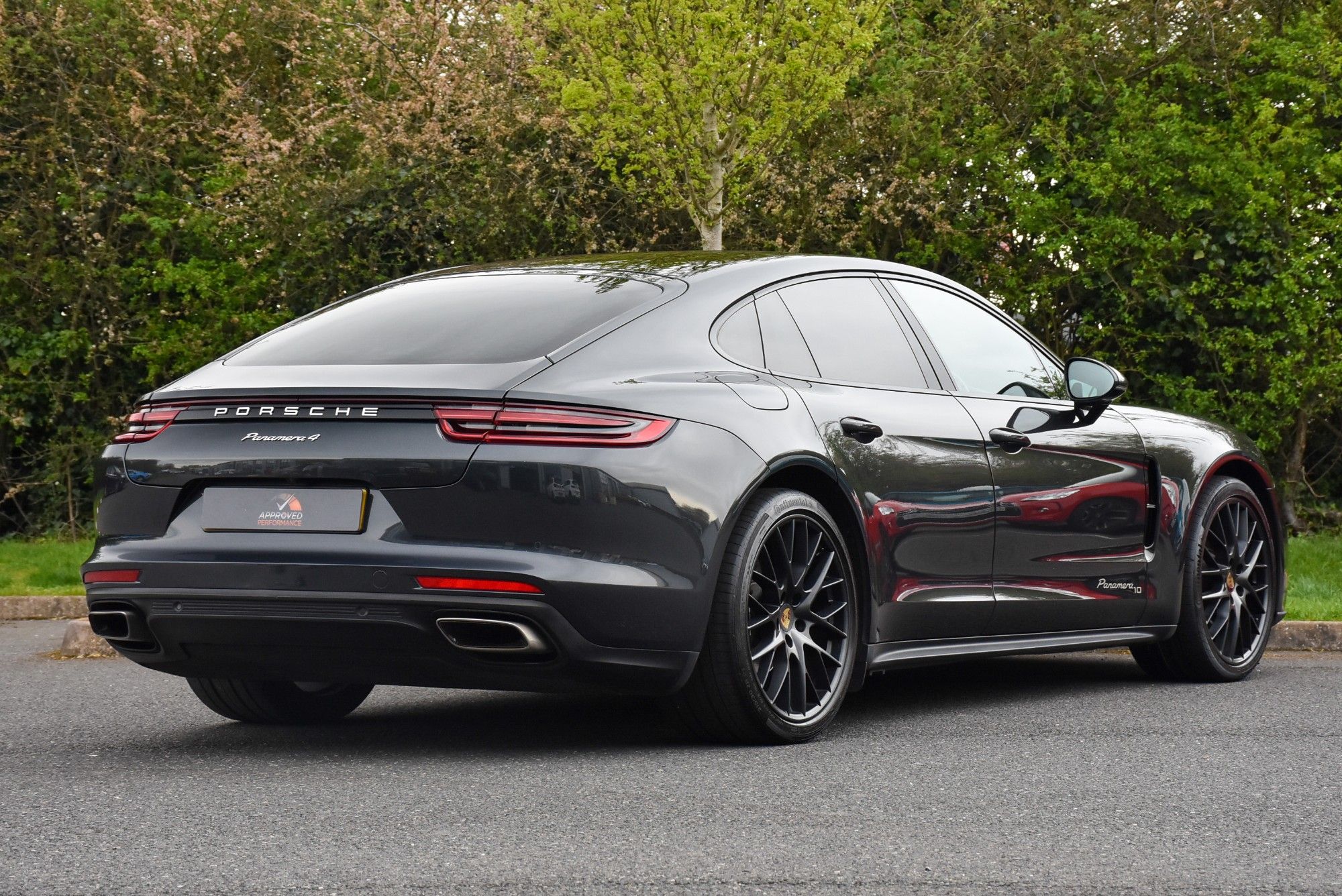 USED 2020 20 PORSCHE PANAMERA 2.9 V6 4 10 Years Edition Saloon 5dr Petrol PDK 4WD Euro 6 (s/s) (330 ps) 