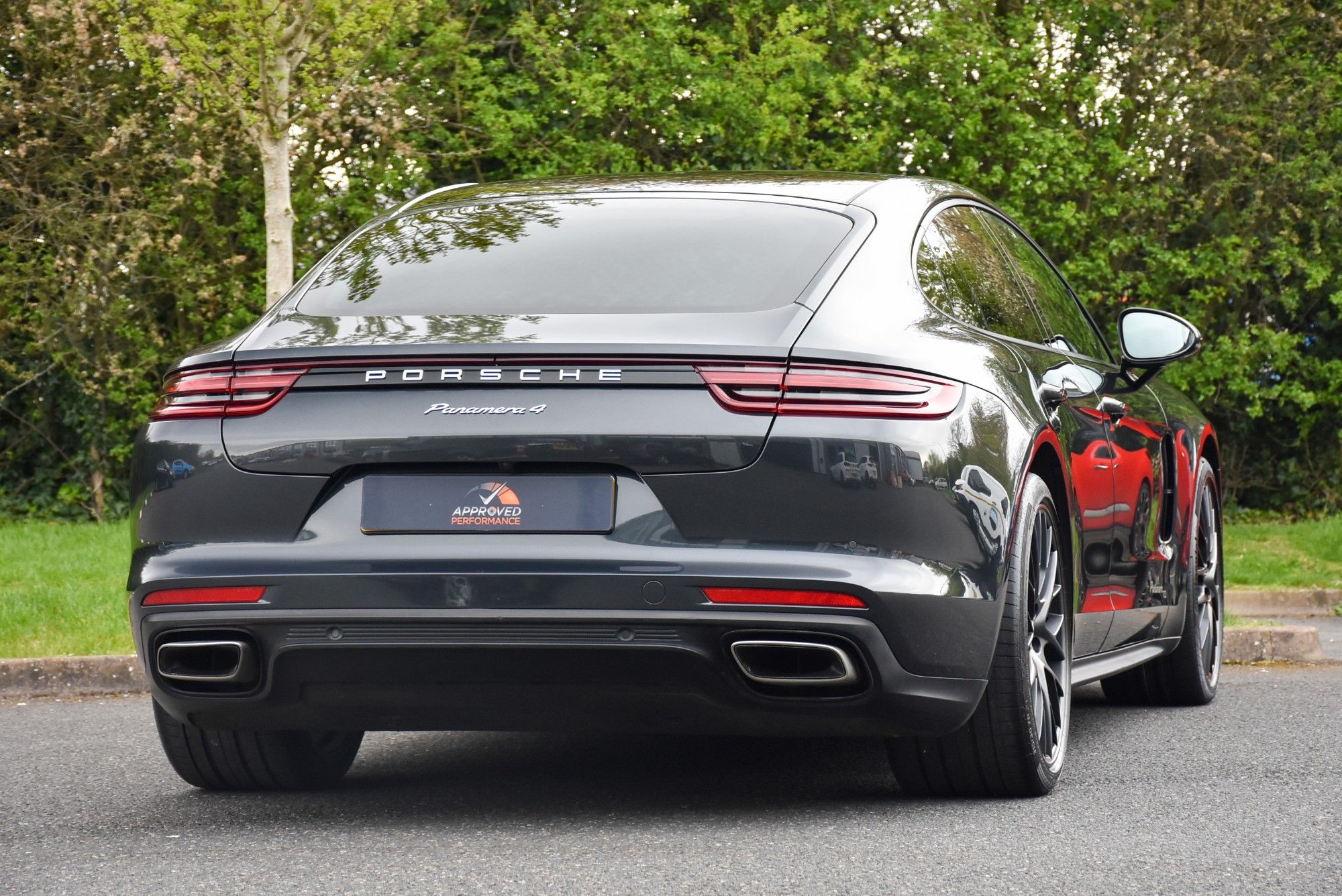USED 2020 20 PORSCHE PANAMERA 2.9 V6 4 10 Years Edition Saloon 5dr Petrol PDK 4WD Euro 6 (s/s) (330 ps) 