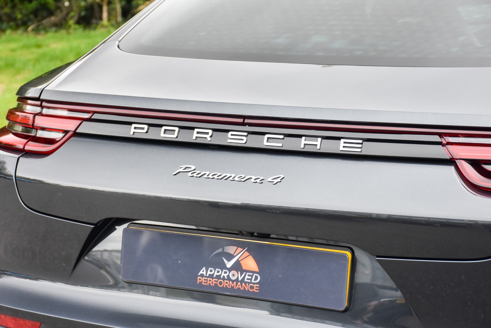 USED 2020 20 PORSCHE PANAMERA 2.9 V6 4 10 Years Edition Saloon 5dr Petrol PDK 4WD Euro 6 (s/s) (330 ps) 