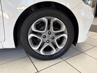 USED 2020 69 HYUNDAI I20 1.2 Play Hatchback 5dr Petrol Manual Euro 6 (s/s) (84 ps) POLAR WHITE / 6 SERVICES / TOUCHSCREEN APPLE CARPLAY & ANDROID AUTO / REAR SENSORS & REVERSING CAMERA / NAVIGATION / AUTO HIGH BEAM / LANE CONTROL