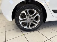 USED 2020 69 HYUNDAI I20 1.2 Play Hatchback 5dr Petrol Manual Euro 6 (s/s) (84 ps) POLAR WHITE / 6 SERVICES / TOUCHSCREEN APPLE CARPLAY & ANDROID AUTO / REAR SENSORS & REVERSING CAMERA / NAVIGATION / AUTO HIGH BEAM / LANE CONTROL