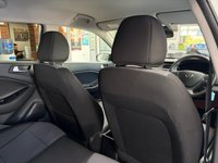 USED 2020 69 HYUNDAI I20 1.2 Play Hatchback 5dr Petrol Manual Euro 6 (s/s) (84 ps) POLAR WHITE / 6 SERVICES / TOUCHSCREEN APPLE CARPLAY & ANDROID AUTO / REAR SENSORS & REVERSING CAMERA / NAVIGATION / AUTO HIGH BEAM / LANE CONTROL