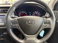 USED 2020 69 HYUNDAI I20 1.2 Play Hatchback 5dr Petrol Manual Euro 6 (s/s) (84 ps) POLAR WHITE / 6 SERVICES / TOUCHSCREEN APPLE CARPLAY & ANDROID AUTO / REAR SENSORS & REVERSING CAMERA / NAVIGATION / AUTO HIGH BEAM / LANE CONTROL