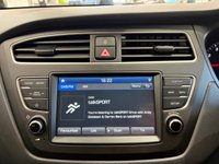 USED 2020 69 HYUNDAI I20 1.2 Play Hatchback 5dr Petrol Manual Euro 6 (s/s) (84 ps) POLAR WHITE / 6 SERVICES / TOUCHSCREEN APPLE CARPLAY & ANDROID AUTO / REAR SENSORS & REVERSING CAMERA / NAVIGATION / AUTO HIGH BEAM / LANE CONTROL