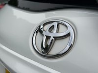 USED 2016 16 TOYOTA YARIS 1.33 Dual VVT-i Design Hatchback 5dr Petrol Manual Euro 6 (99 ps) 