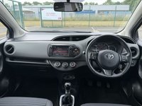 USED 2016 16 TOYOTA YARIS 1.33 Dual VVT-i Design Hatchback 5dr Petrol Manual Euro 6 (99 ps) 