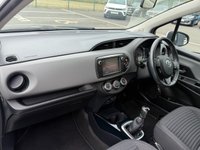 USED 2016 16 TOYOTA YARIS 1.33 Dual VVT-i Design Hatchback 5dr Petrol Manual Euro 6 (99 ps) 