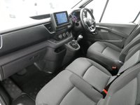 USED 2022 22 RENAULT TRAFIC SL28 2.0 BLUEDCI 130 BHP SWB SPORT NAV EDITION SAT NAV | AIR CON | ALLOYS | SPORT