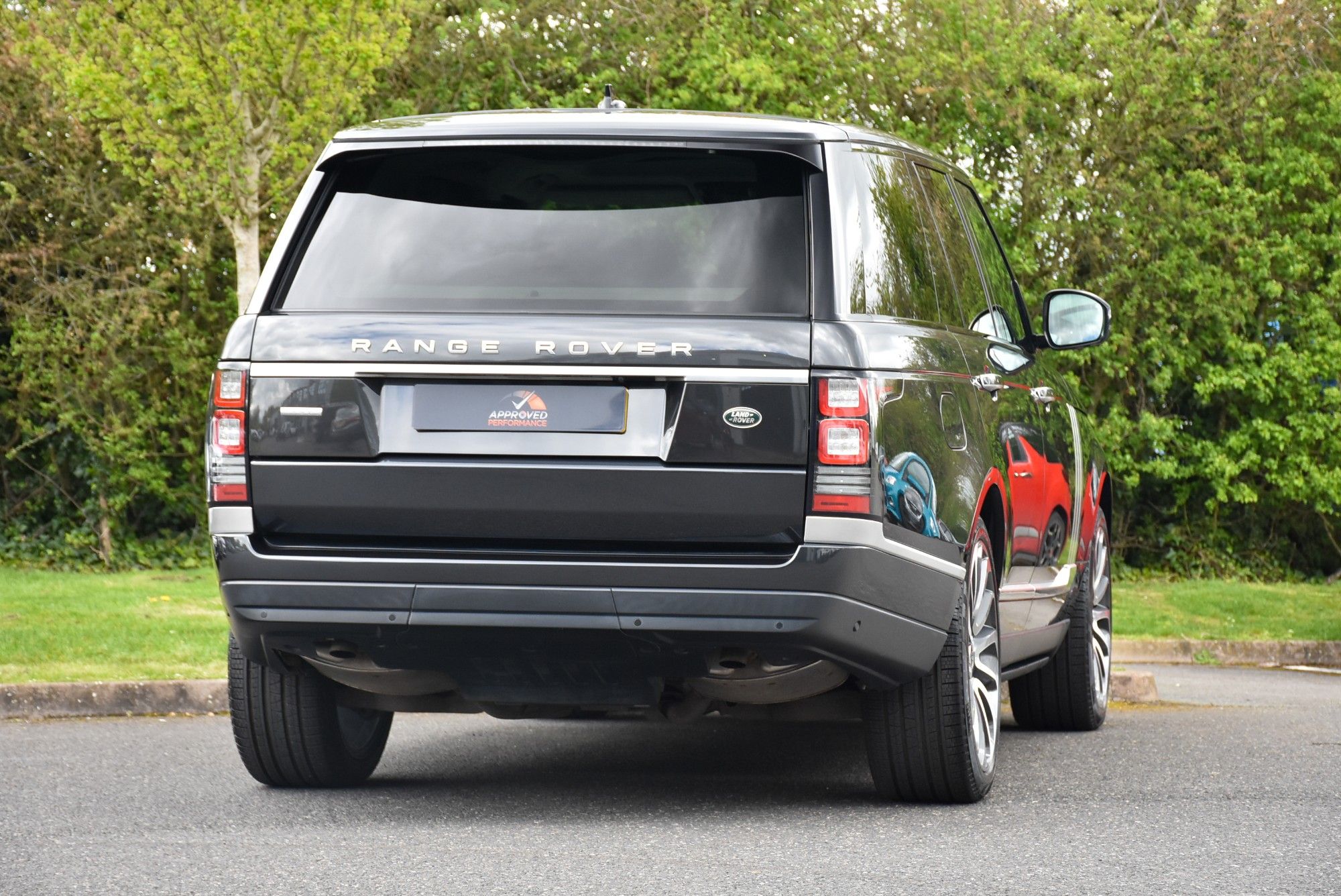 USED 2015 15 LAND ROVER RANGE ROVER 4.4 SD V8 Autobiography SUV 5dr Diesel Auto 4WD Euro 5 (339 ps) 