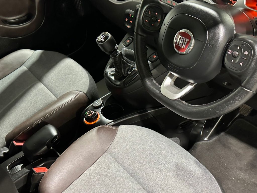 USED 2017 17 FIAT PANDA 0.9 TwinAir Cross Hatchback 5dr Petrol Manual Euro 6 (s/s) (90 bhp) 
