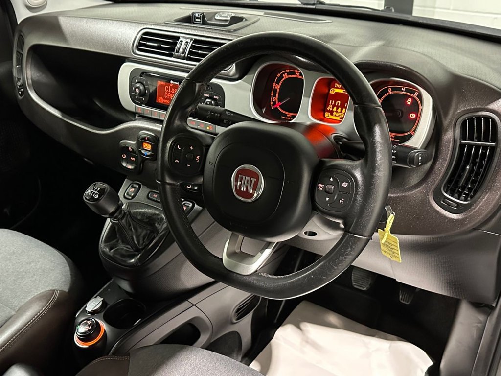 USED 2017 17 FIAT PANDA 0.9 TwinAir Cross Hatchback 5dr Petrol Manual Euro 6 (s/s) (90 bhp) 