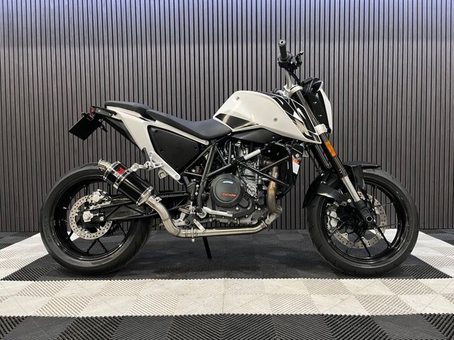 View our KTM 690 DUKE