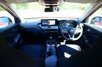 USED 2024 24 NISSAN JUKE 1.6 Acenta Premium SUV 5dr Petrol Hybrid Auto Euro 6 (143 ps) FUJI SUNSET RED PAINTWORK + REVERSE CAMERA + APPLE CARPLAY