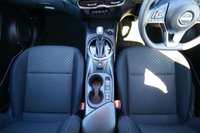 USED 2024 24 NISSAN JUKE 1.6 Acenta Premium SUV 5dr Petrol Hybrid Auto Euro 6 (143 ps) FUJI SUNSET RED PAINTWORK + REVERSE CAMERA + APPLE CARPLAY