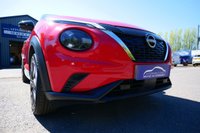 USED 2024 24 NISSAN JUKE 1.6 Acenta Premium SUV 5dr Petrol Hybrid Auto Euro 6 (143 ps) FUJI SUNSET RED PAINTWORK + REVERSE CAMERA + APPLE CARPLAY
