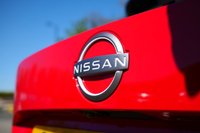 USED 2024 24 NISSAN JUKE 1.6 Acenta Premium SUV 5dr Petrol Hybrid Auto Euro 6 (143 ps) FUJI SUNSET RED PAINTWORK + REVERSE CAMERA + APPLE CARPLAY