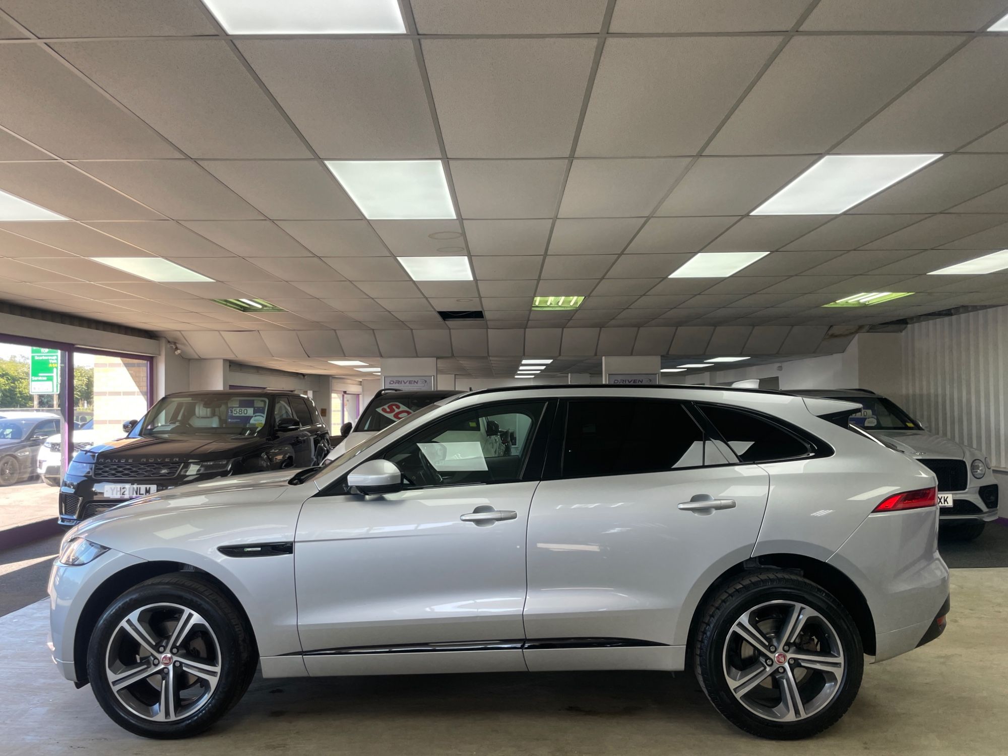 USED 2019 19 JAGUAR F-PACE 2.0 D180 R-Sport SUV 5dr Diesel Auto Euro 6 (s/s) (180 ps) 