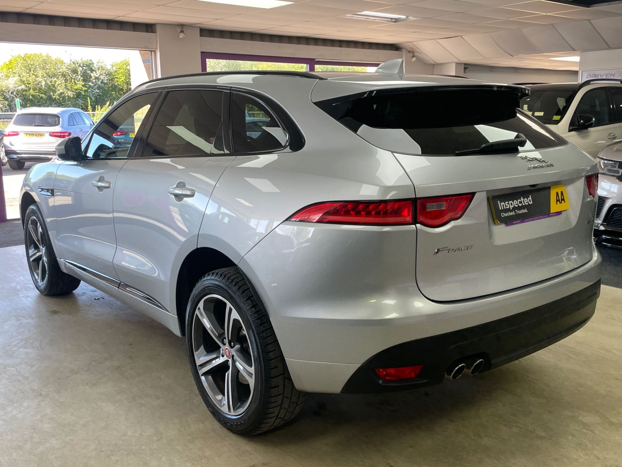 USED 2019 19 JAGUAR F-PACE 2.0 D180 R-Sport SUV 5dr Diesel Auto Euro 6 (s/s) (180 ps) 