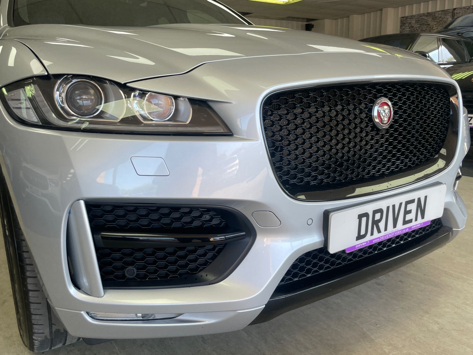 USED 2019 19 JAGUAR F-PACE 2.0 D180 R-Sport SUV 5dr Diesel Auto Euro 6 (s/s) (180 ps) 