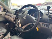USED 2010 59 MITSUBISHI L200 2.5 DI-D Raging Bull Pickup 4dr Diesel Manual (Smart Nav) (228 g/km, 134 bhp)+PRIVATE REGISTRATION INCLUDED+LEATHER SEATS+NO VAT+ALLOYS+BLUETOOTH+AIRCON+USB+AUX+PAS+HPI CLEAR+VOSA MOT HISTORY PRINT OUT LEATHER SEATS+NO VAT+ALLOYS+BLUETOOTH+AIRCON+USB+AUX+PAS+HPI CLEAR