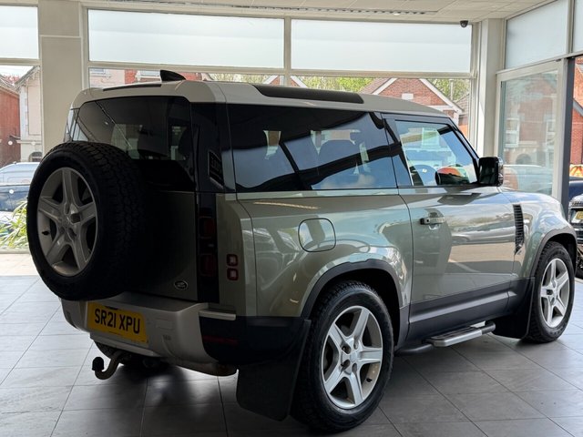View our LAND ROVER DEFENDER