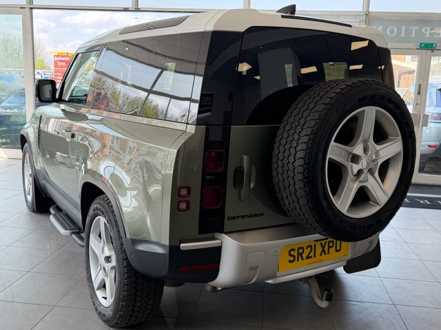 View our LAND ROVER DEFENDER