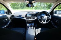 USED 2021 71 BMW 3 SERIES 2.0 320i SE Pro Touring 5dr Petrol Auto Euro 6 (s/s) (184 ps) MINERAL GREY METALLIC PAINTWORK + VIRTUAL DASH + CARPLY + REAR CAMERA