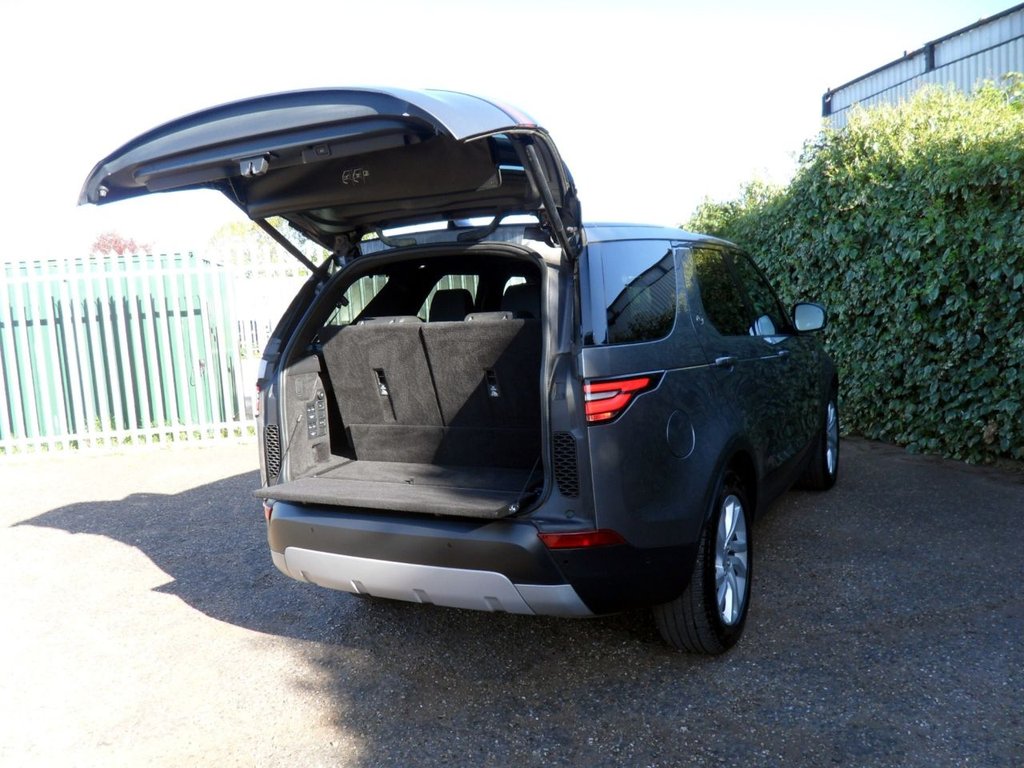 USED 2020 20 LAND ROVER DISCOVERY 3.0 SD V6 HSE SUV 5dr Diesel Auto 4WD Euro 6 (s/s) (306 ps) Low Mileage Pan Roof Meridian Audio