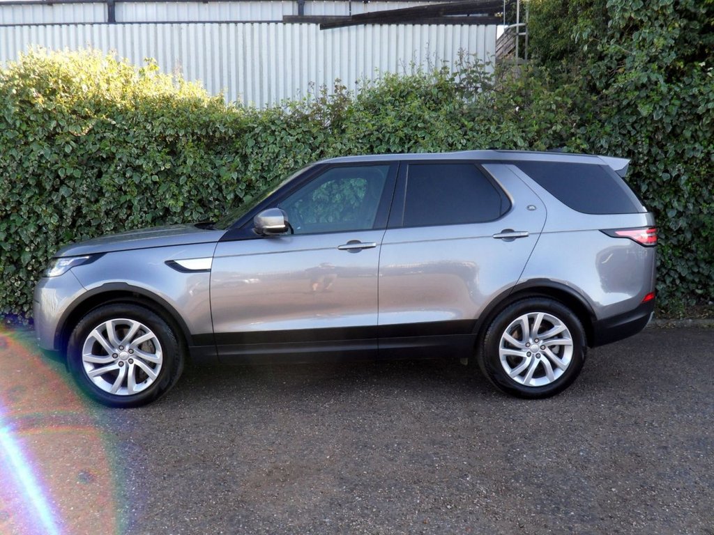 USED 2020 20 LAND ROVER DISCOVERY 3.0 SD V6 HSE SUV 5dr Diesel Auto 4WD Euro 6 (s/s) (306 ps) Low Mileage Pan Roof Meridian Audio