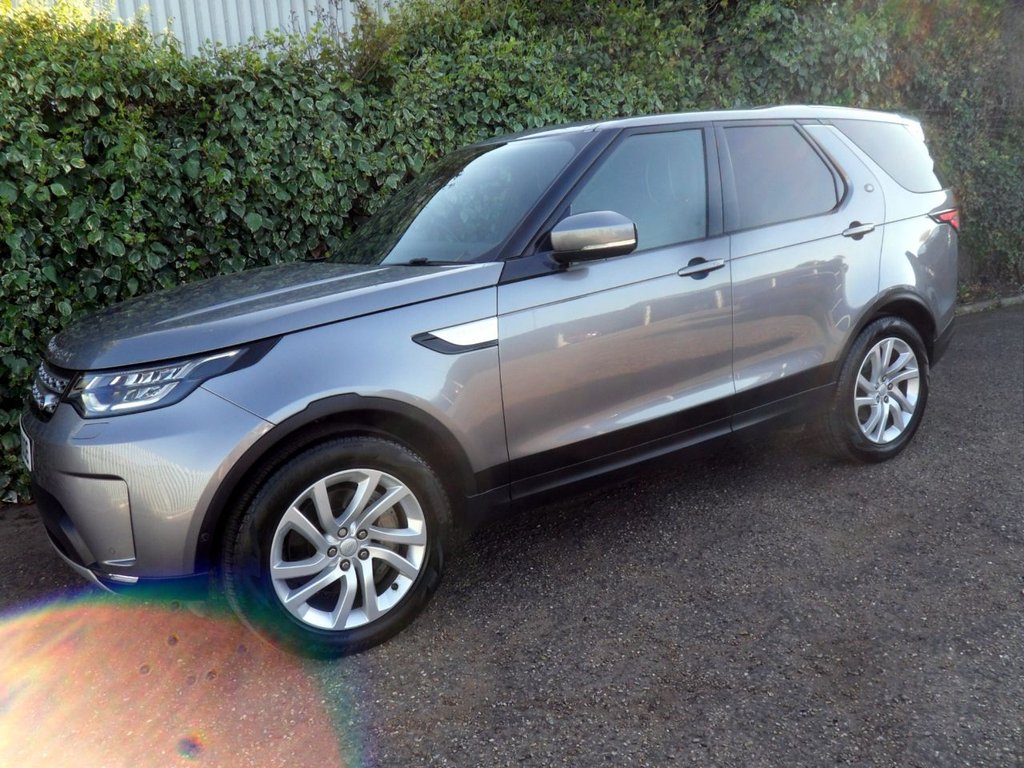 USED 2020 20 LAND ROVER DISCOVERY 3.0 SD V6 HSE SUV 5dr Diesel Auto 4WD Euro 6 (s/s) (306 ps) Low Mileage Pan Roof Meridian Audio