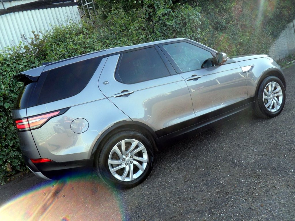 USED 2020 20 LAND ROVER DISCOVERY 3.0 SD V6 HSE SUV 5dr Diesel Auto 4WD Euro 6 (s/s) (306 ps) Low Mileage Pan Roof Meridian Audio