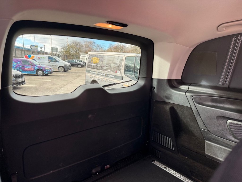 USED 2018 67 MERCEDES-BENZ VITO 2.1 119 CDI BlueTEC Sport Crew Van Double Cab 5dr Diesel G-Tronic+ RWD L1 Euro 6 (s/s) (190 ps) 