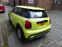 USED 2022 72 MINI HATCH 1.5 Cooper Classic Steptronic Euro 6 (s/s) 3dr (Zesty Yellow / Automatic)